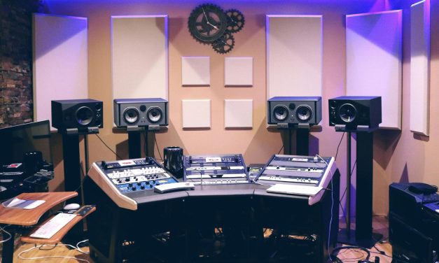 Essential Gear for a Home Studio Setup