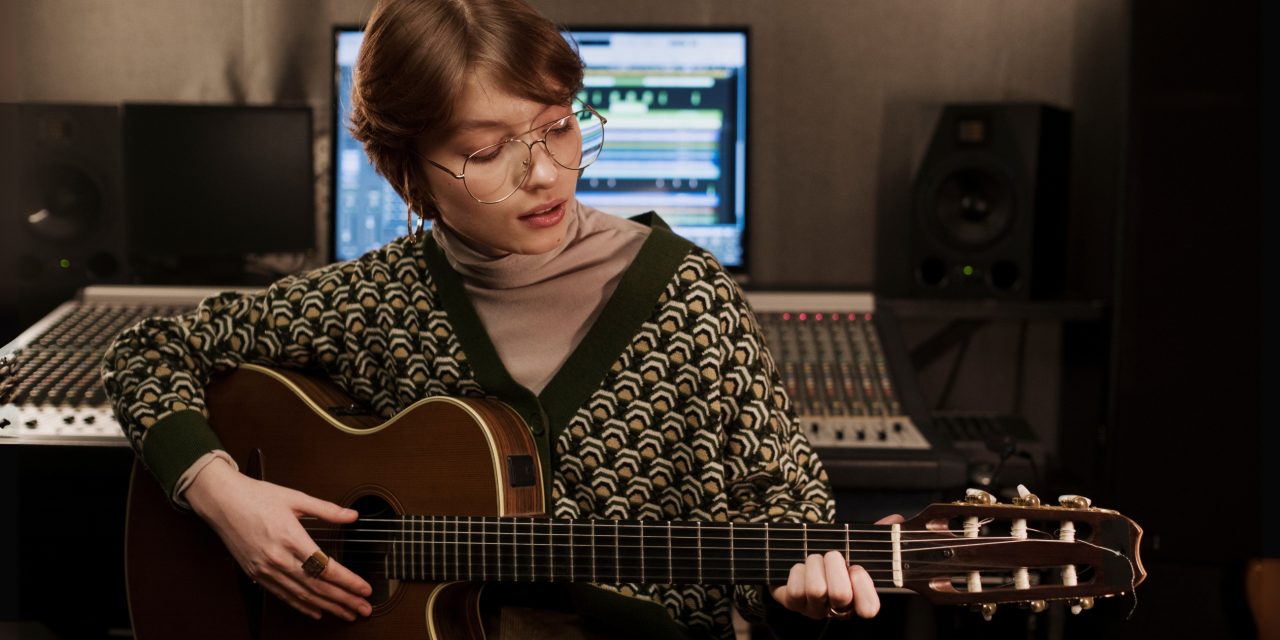 Ghost Notes: How Ghostwriters Shape Modern Music Trends