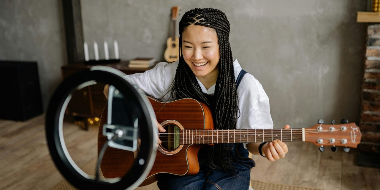 The Digital Shift: How Streaming is Redefining Music Experiences