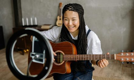 The Digital Shift: How Streaming is Redefining Music Experiences