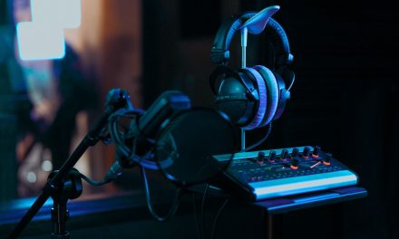 Portable Audio Gear in 2026: Tiny Recording Systems With Studio-Level Sound