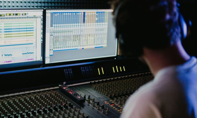 Why More Producers Are Turning to Reference Tracks for Better Mixes 
